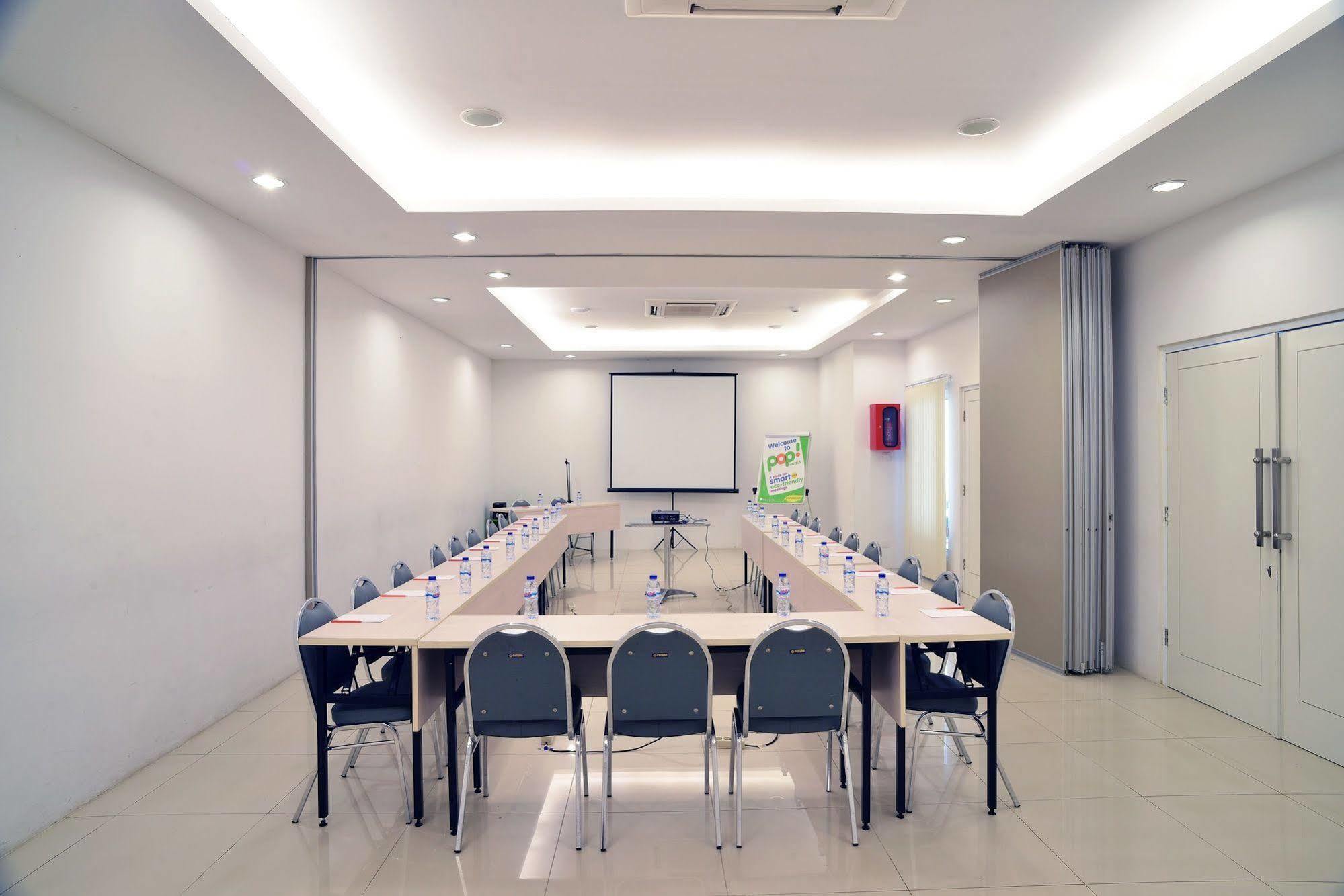 Pop! Tebet Hotel Jakarta